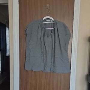 Uniqlo Gray Women's Blouse